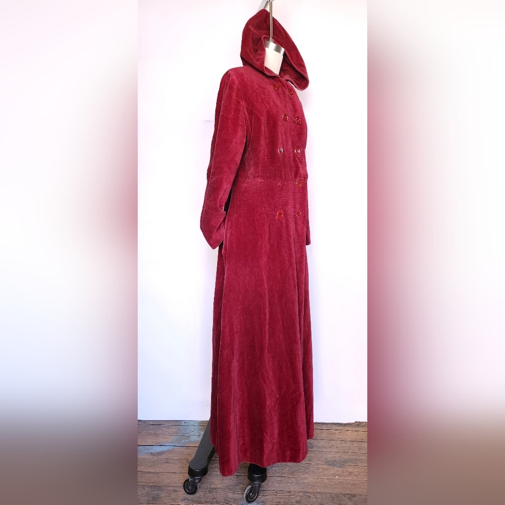 Vintage Hooded RED Corduroy Coat Floor Length Hooded Coat Red Riding Hood 70s - Picture 4 of 14